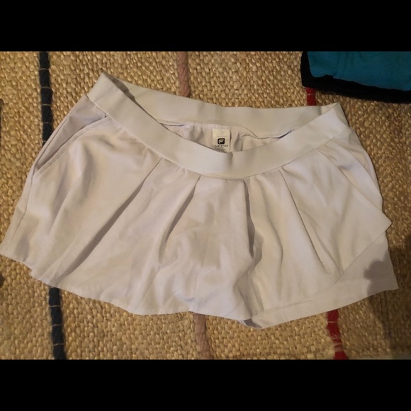 Fabletics running skirt 🏃‍♀️. - Picture 2 of 4